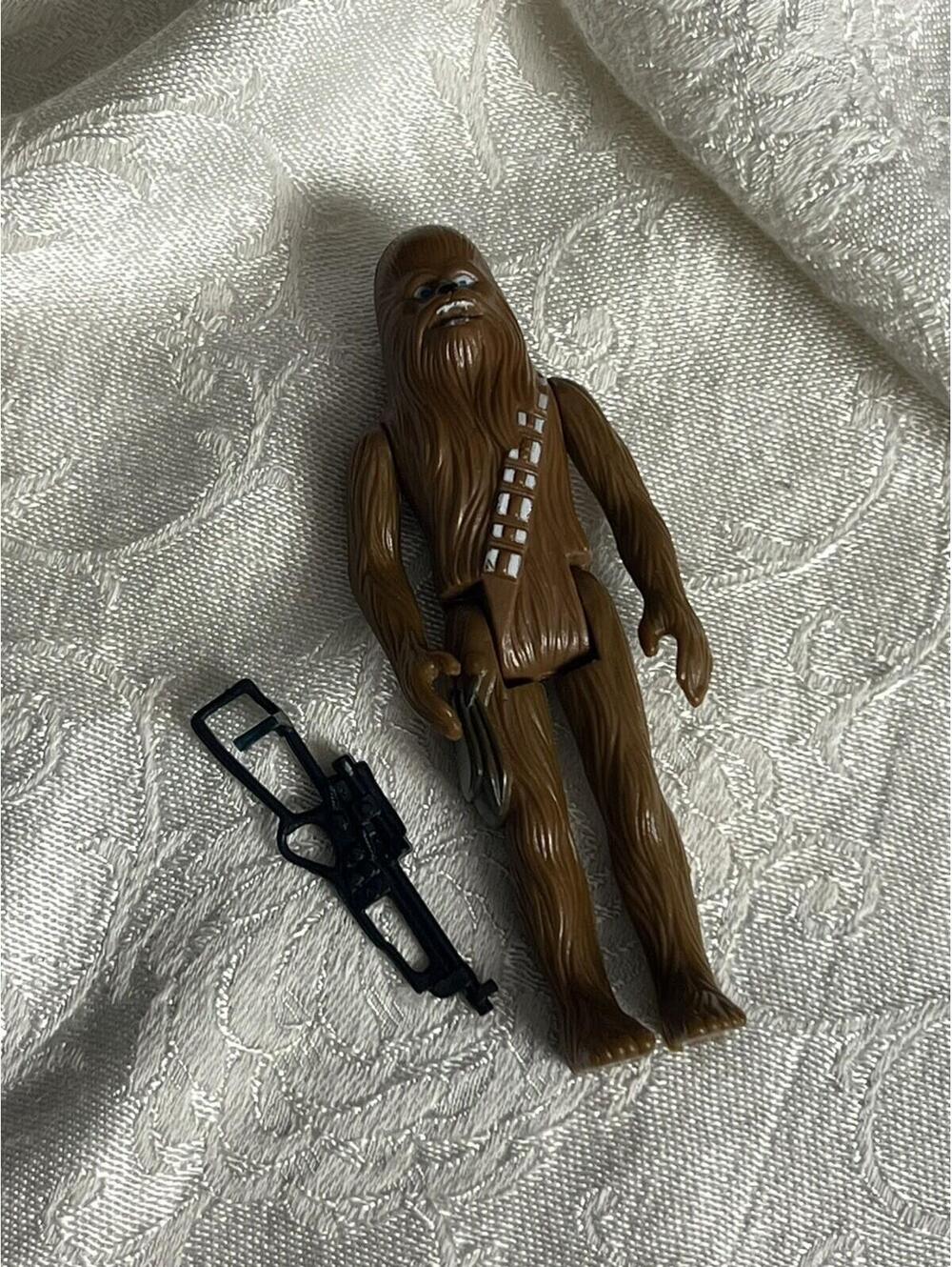 NICE!  1977 Chewbacca Star Wars Action Figure Complete Kenner + Rifle Gun Set